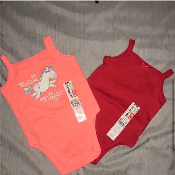 Baby clothes, bodysuit and baby cami - Picture 6 of 9